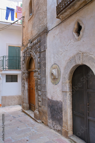 Fototapeta Naklejka Na Ścianę i Meble -  Alleyway. Ischitella. Puglia. Italy.