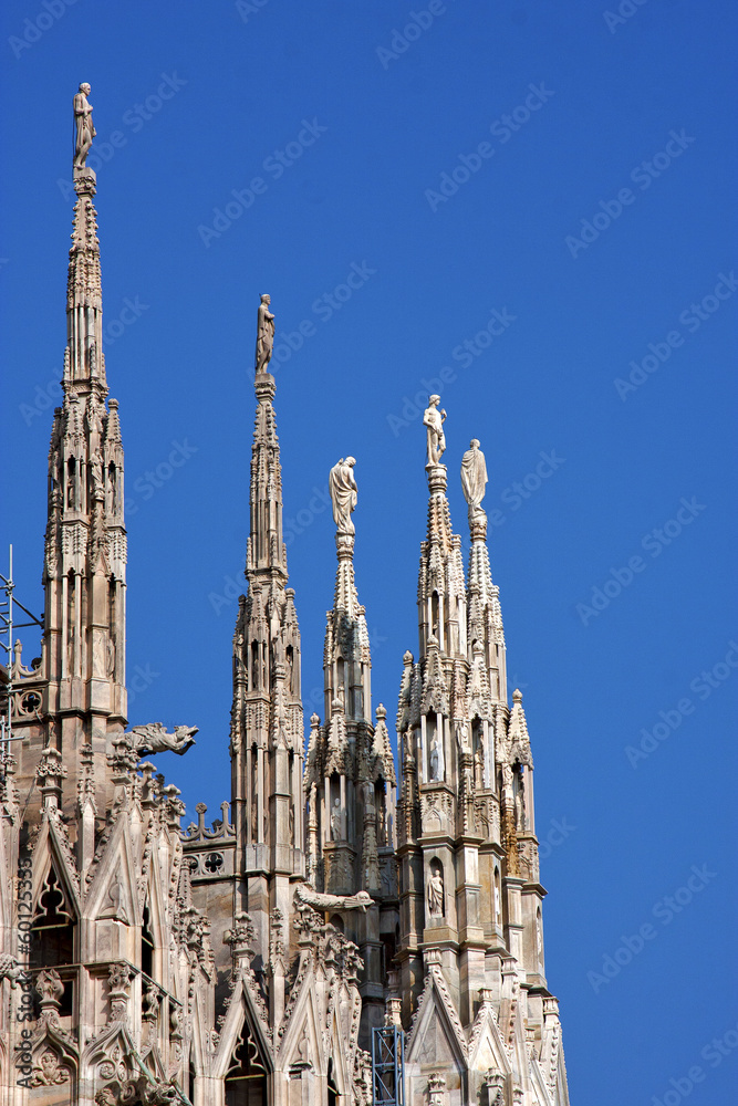 spire italy church rose window front spire italy church rose window front