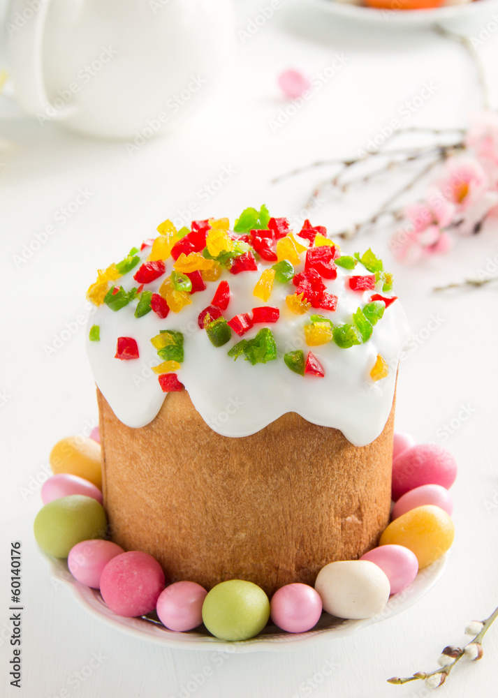 Small Easter cake. Small Easter cake.