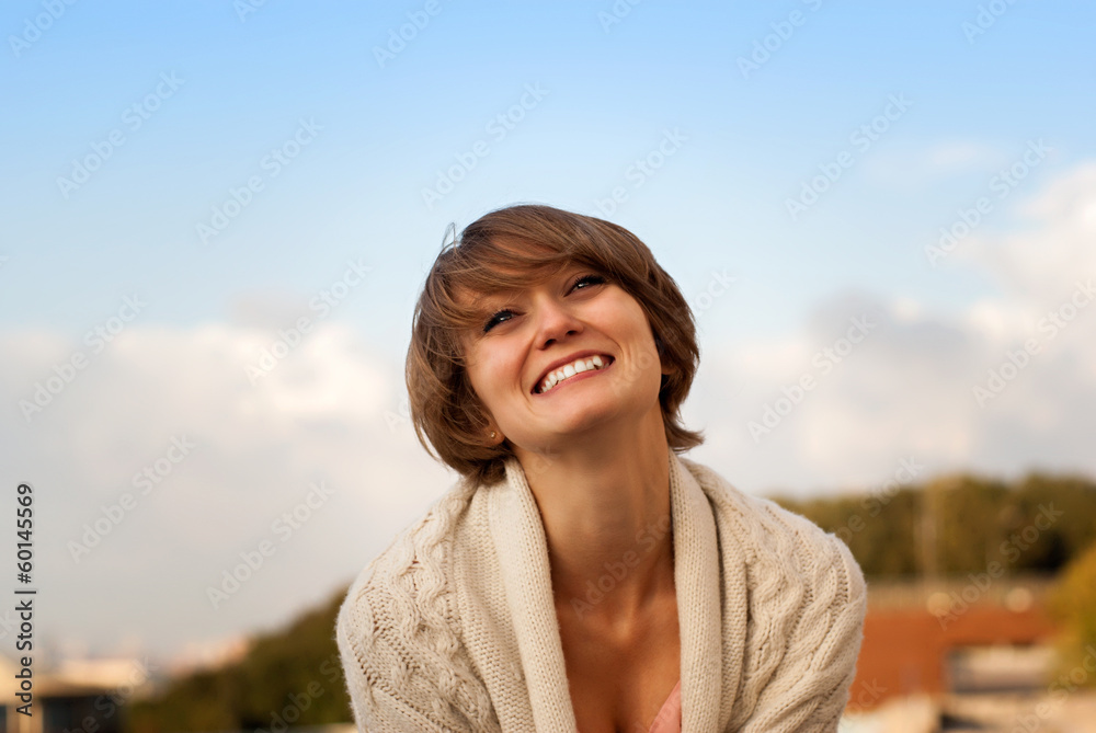 Young woman enjoing the sun