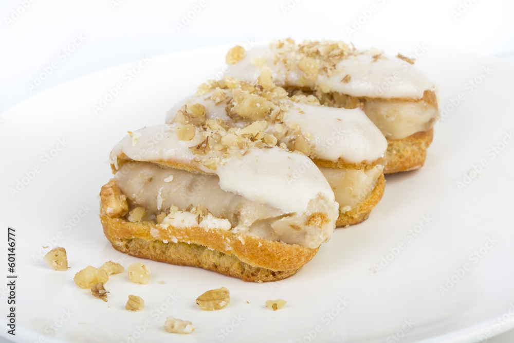 walnut eclair