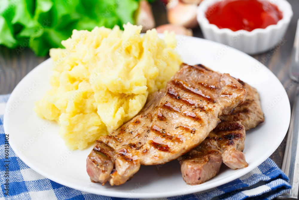 Grilled pork with mashed potato