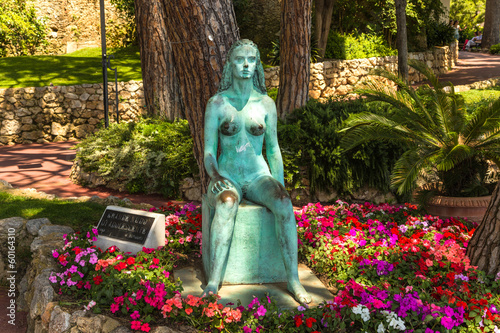 Monaco-Ville: statue in Saint Martin Gardens