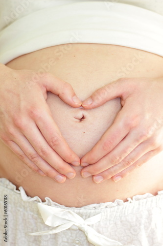 Wallpaper Mural herz auf babybauch Torontodigital.ca