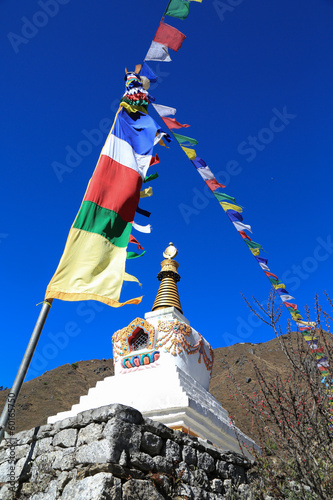Canvas Print boudhanath stupa and buddhism flag from nepal