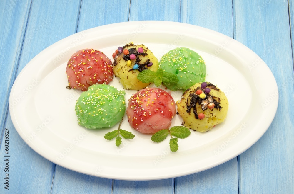 Bolas de helado de frutas Bolas de helado de frutas