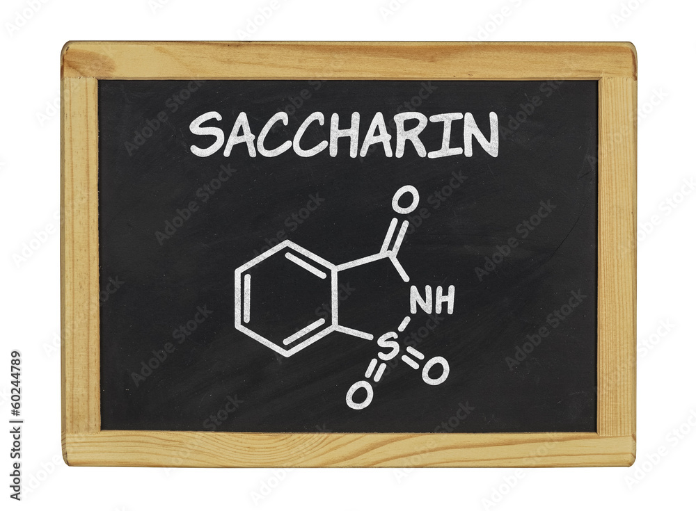 chemische Strukturformel von Saccharin auf einer Schiefertafel Stock