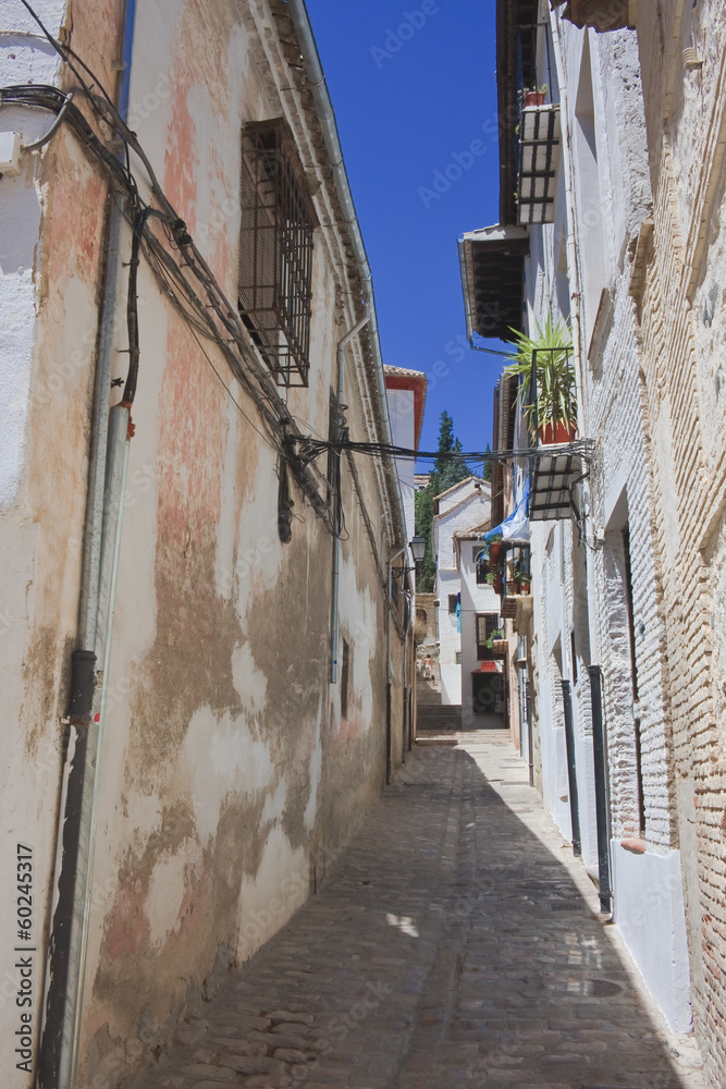 Fototapeta premium Street in the city of Granada, Spain