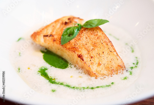 Braised fish fillet with broth sauce