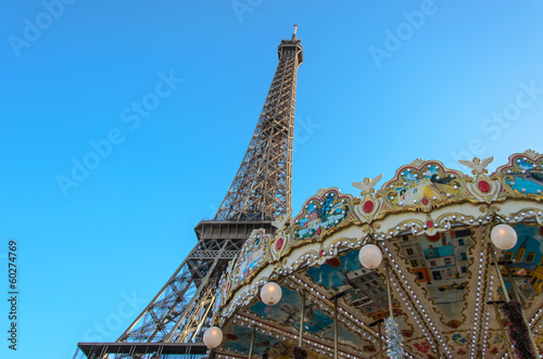 Eiffel Tower in Paris © khunkornStudio