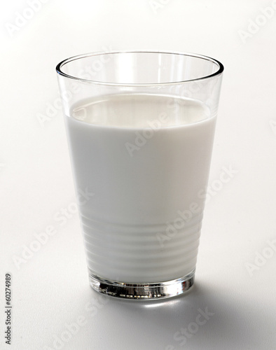 Glass of fresh cows milk