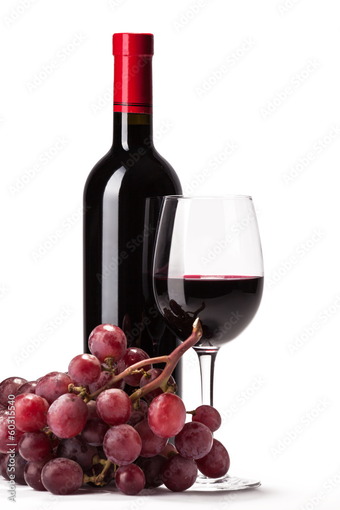 butelka i kieliszek czerwonego wina oraz winogrono - obrazy, fototapety, plakaty 