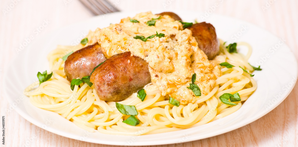 spaghetti with sausage and sauce spaghetti with sausage and sauce