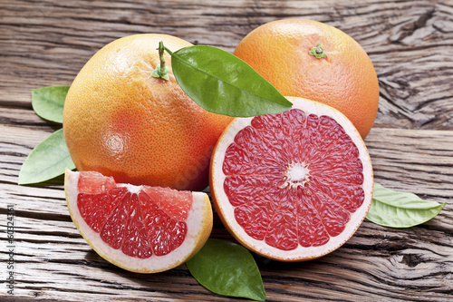 Grapefruits with leaves.