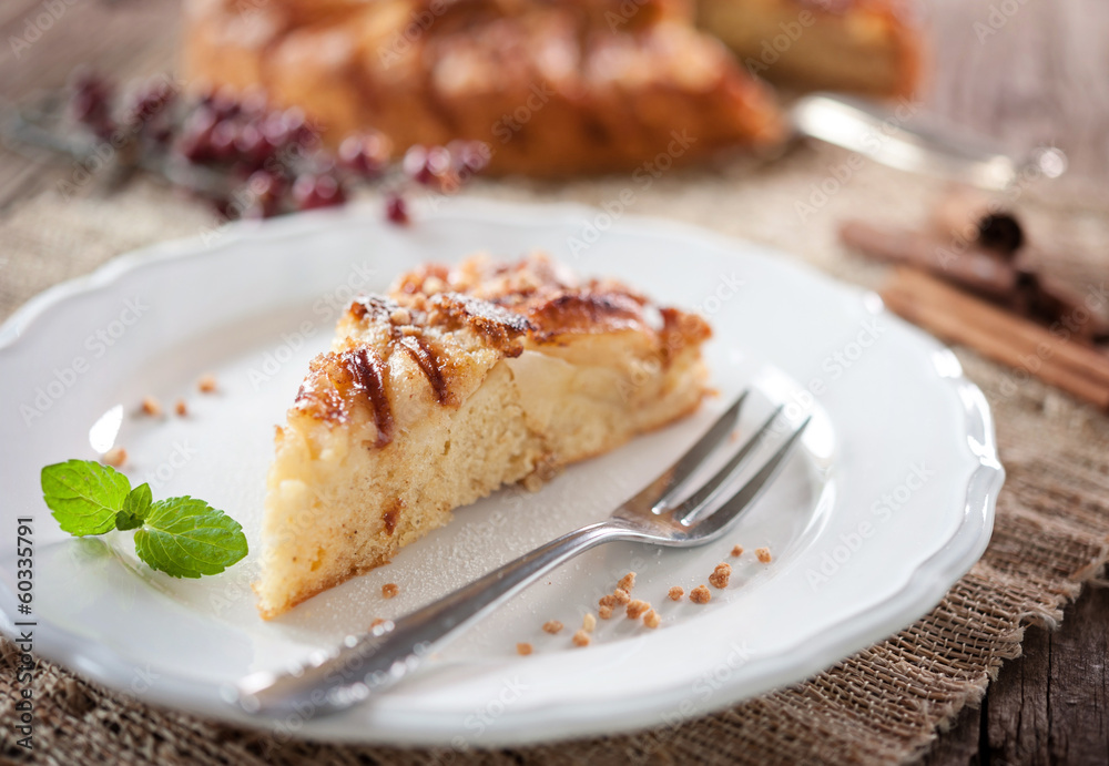 frisch gebackener apfelkuchen