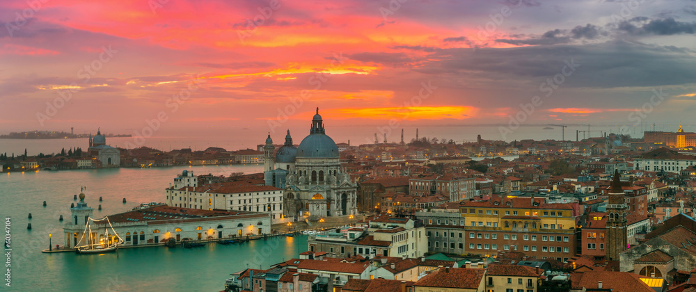 Obraz premium View of Basilica di Santa Maria della Salute,Venice, Italy