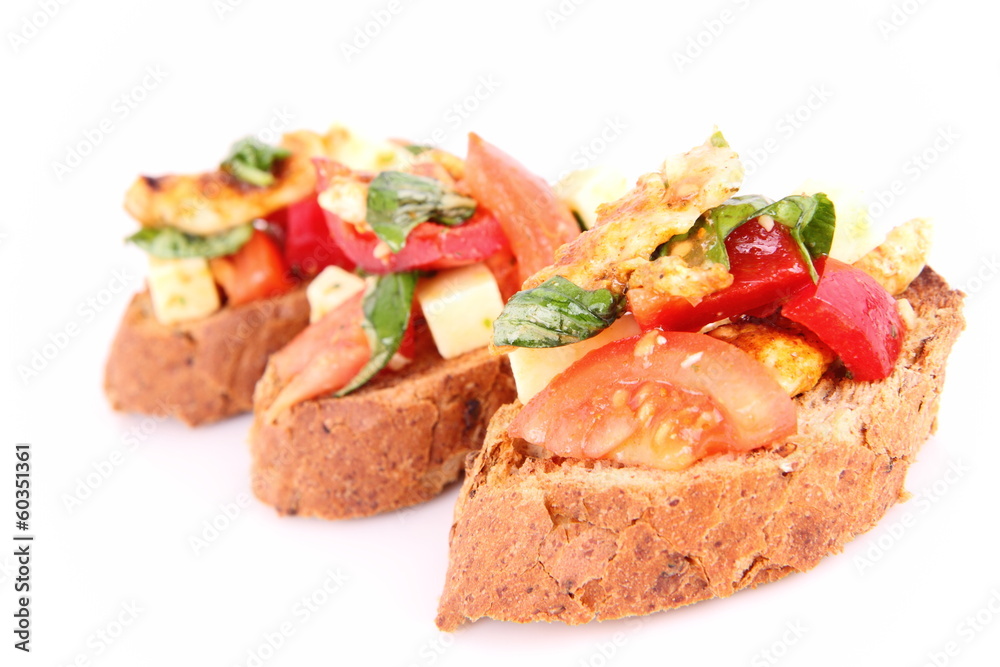 Sandwiches with chicken, tomato, cheese and bell pepper Sandwiches with chicken, tomato, cheese and bell pepper