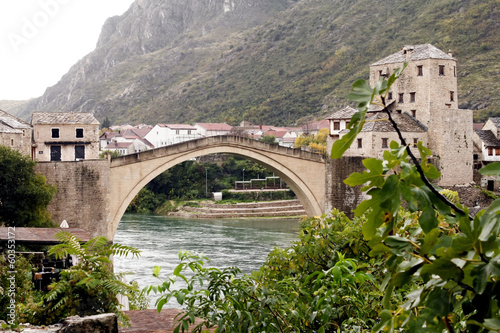 世界遺産モスタル旧市街の古い橋、スタリ・モス