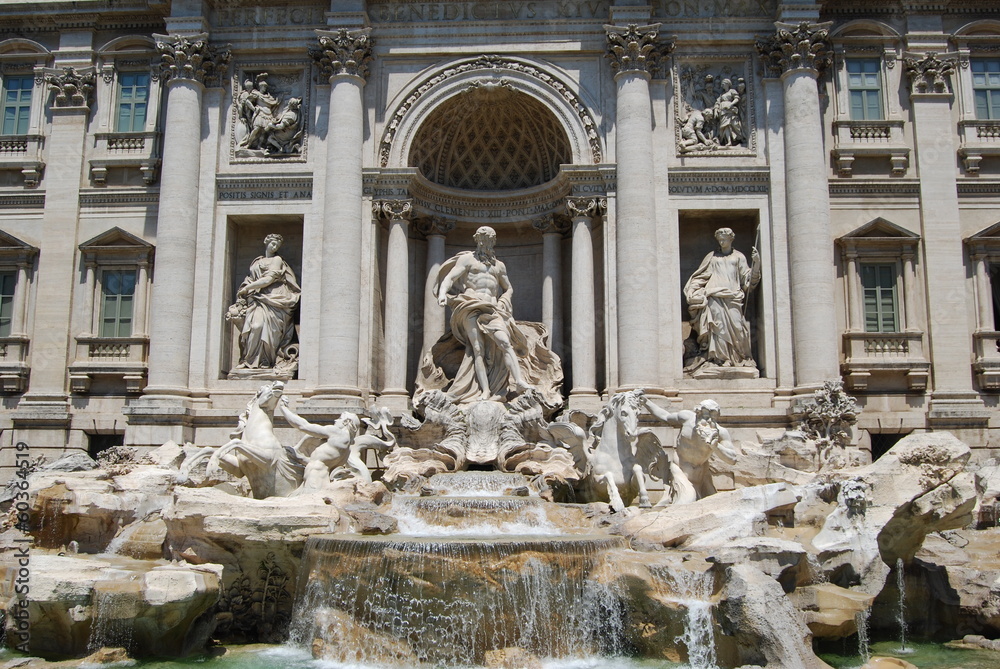 Roma , fountain Trevi 2