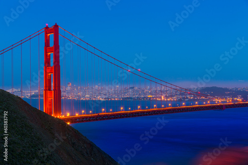 Fototapeta Naklejka Na Ścianę i Meble -  Golden Gate Bridge San Francisco sunset California