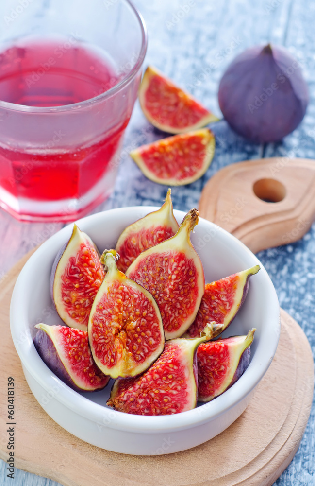 figs and juice