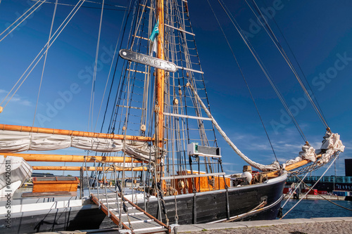 Großes, altes Segelschiff © cmfotoworks