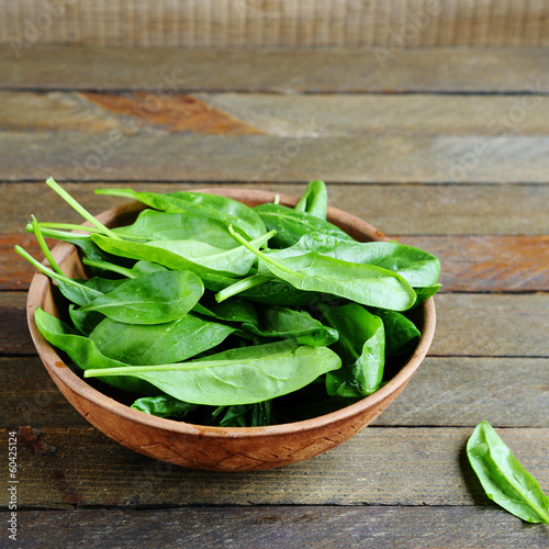 spinach leaves for salad