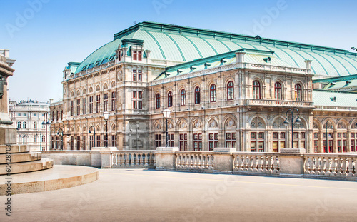 Photography Wiener Staatsoper (Vienna State Opera) in Vienna, Austria