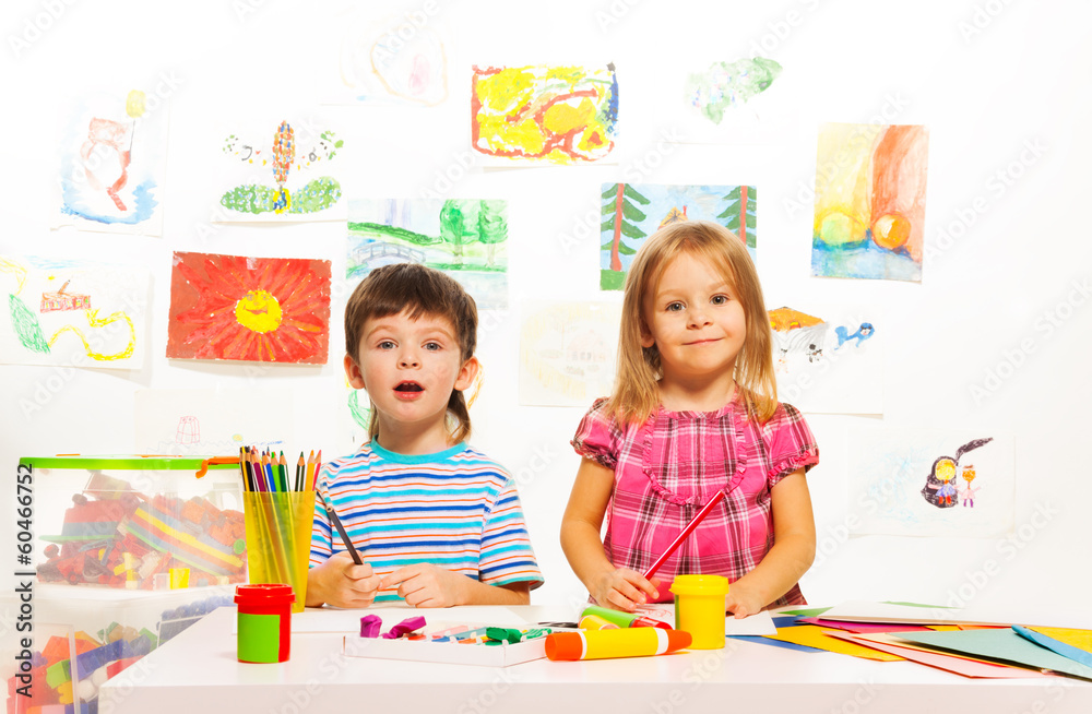 Fototapeta premium Two creative kids