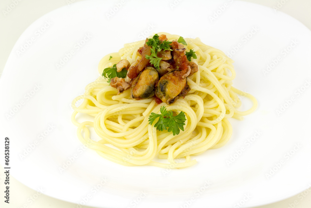 Spaghetti pasta with seafood