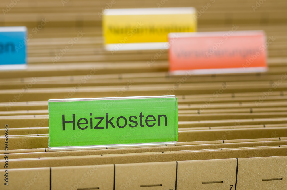 Hängemappen mit der Beschriftung Heizkosten Hängemappen mit der Beschriftung Heizkosten