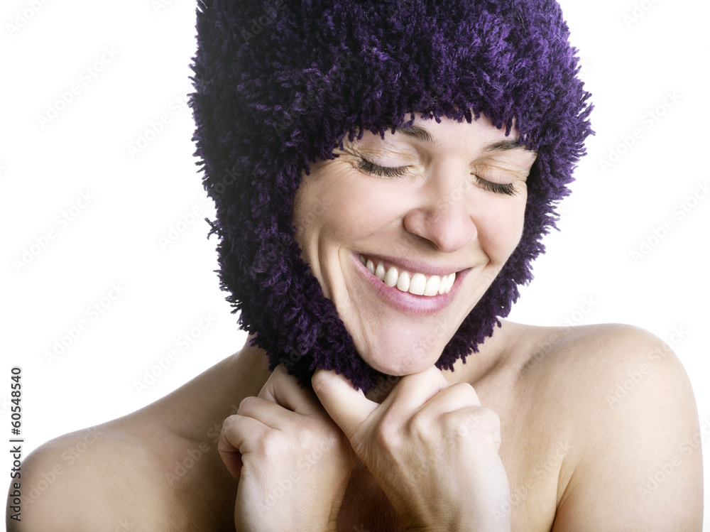 Donna con cappello viola Donna con cappello viola