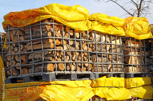 Slika na platnu Palettes de bois de chauffage