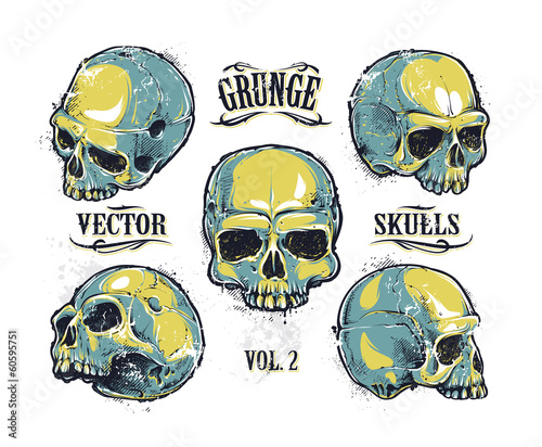Grunge skulls vector set