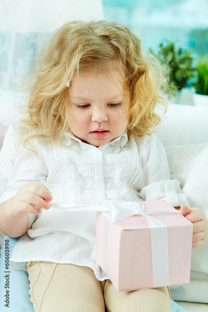 Unwrapping present Unwrapping present