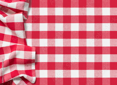 picnic tablecloth checkered...