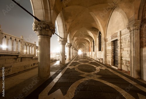 venezia portico palazzo ducale 3274