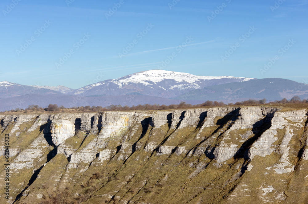 Fototapeta premium Gorbea mountain with snow