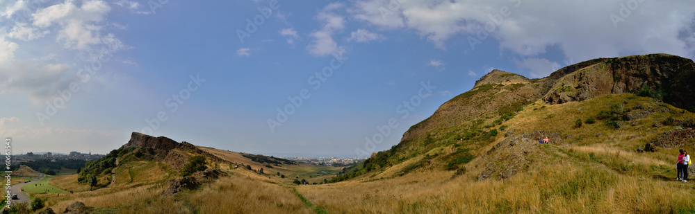 berg in schottland panorama
