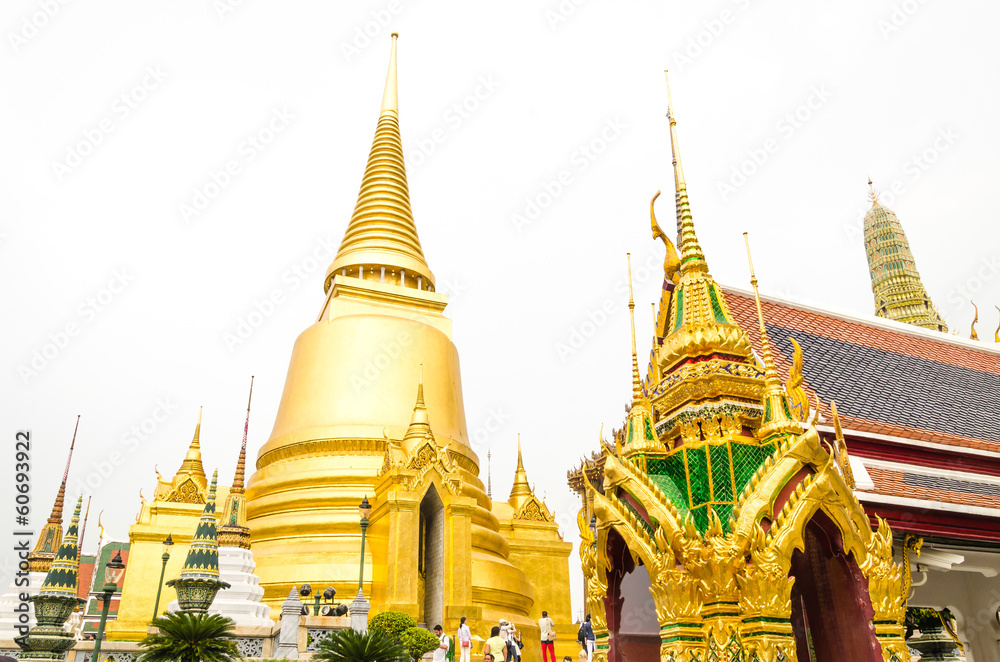 Fototapeta premium Emerald temple in thailand