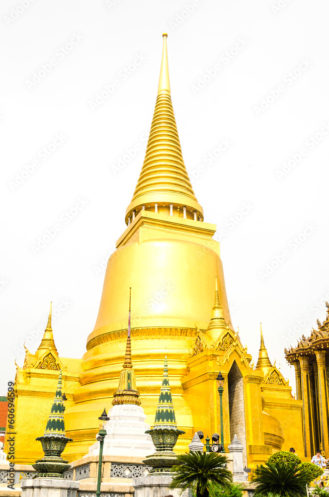 Naklejka premium Emerald temple in thailand