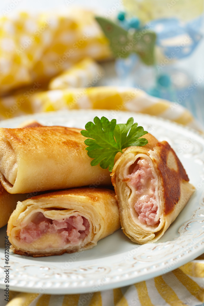 Crepes with ham and cheese Crepes with ham and cheese