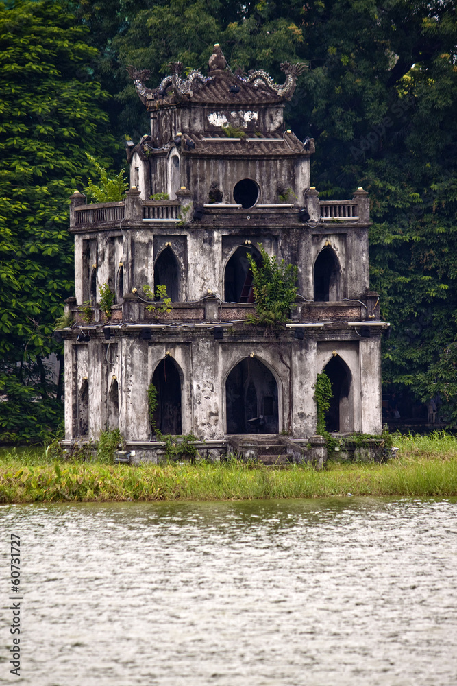 Obraz premium Tortoise Tower in Ho Hoan Kiem lake in Hanoi, Vietnam,