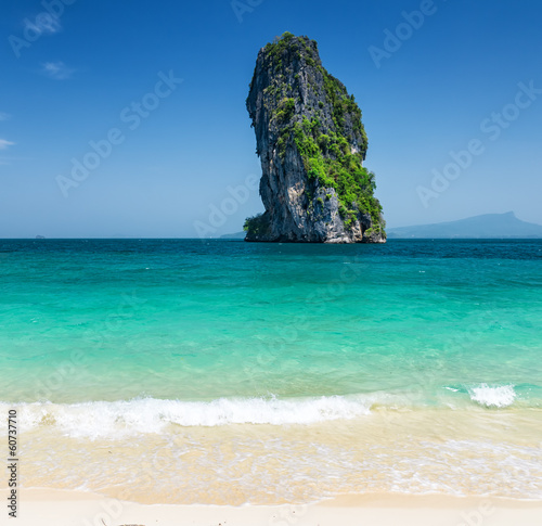 Fototapeta Naklejka Na Ścianę i Meble -  Clear water and blue sky. Phra Nang beach, Thailand