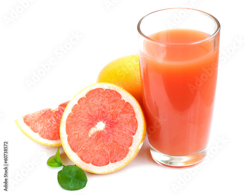 Grapefruit juice and ripe grapefruits