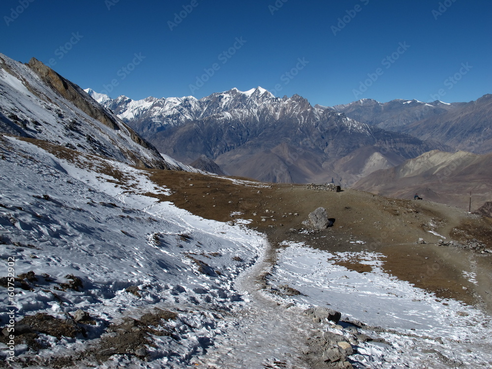 Obraz premium Foot-path to Muktinath, Nepal