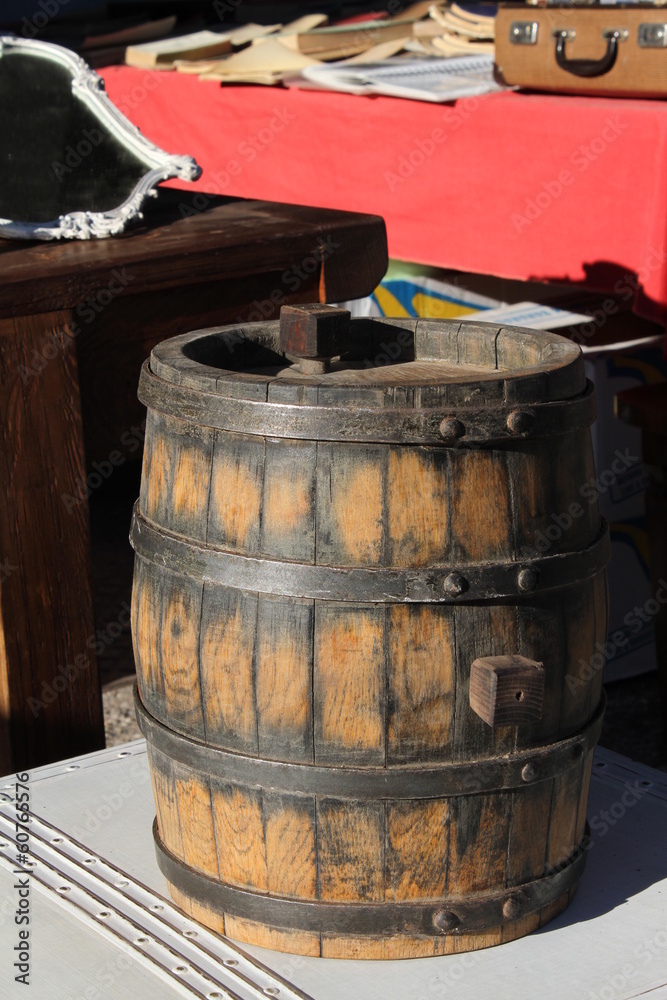 Fototapeta premium Old barrel for wine