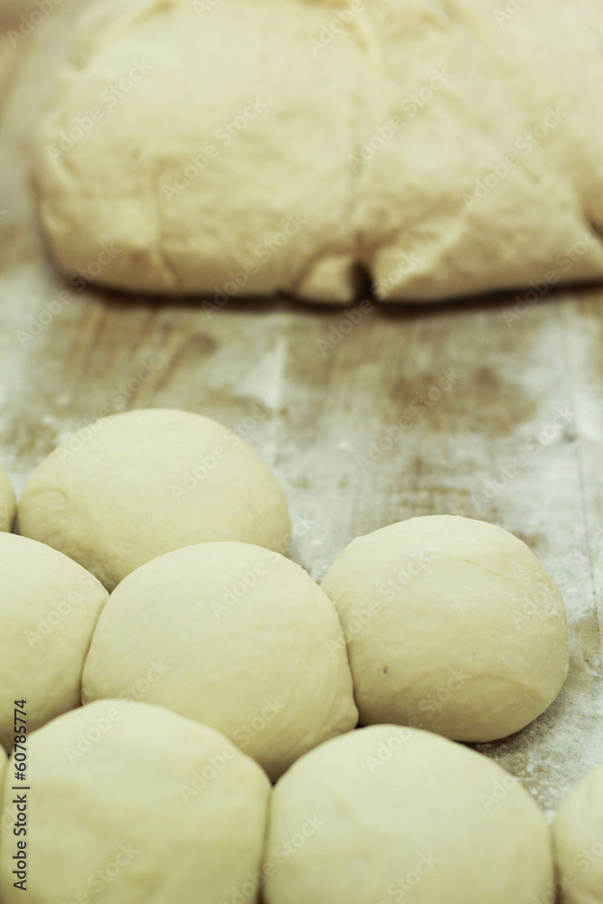 dough in electric mixer - dough, put a pellet. dough in electric mixer - dough, put a pellet.