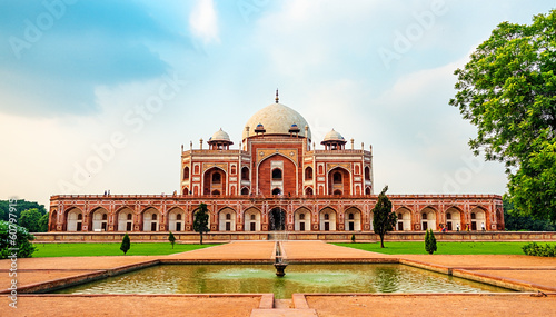 Humayuns Tomb, popular destination in Delhi photo