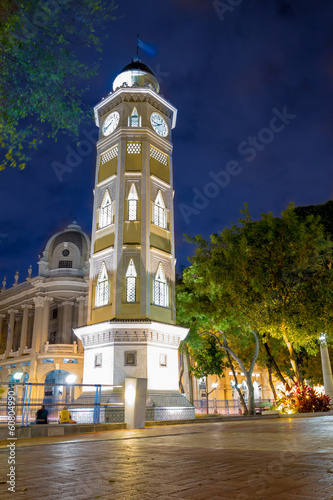 Torre del reloj Guayaquil, Ecuador Malecon 2000 © Fotos 593